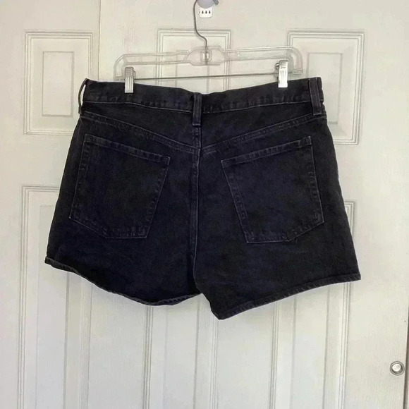 NWT Old Navy High Rise Slouchy Straight Black Denim Shorts Button Fly Size 12 - Picture 5 of 10